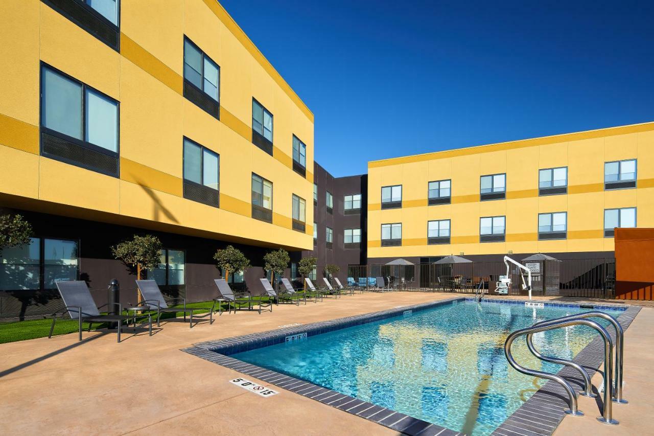 Fairfield Inn & Suites By Marriott Fresno Yosemite International Airport Exterior foto